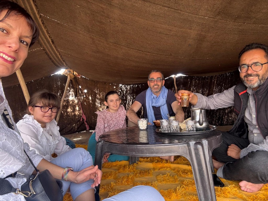 Accueil chaleureux et thé berbère — Anmodou Tours